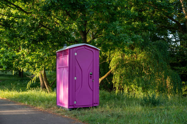 Porta potty delivery and setup in Riverside, OH